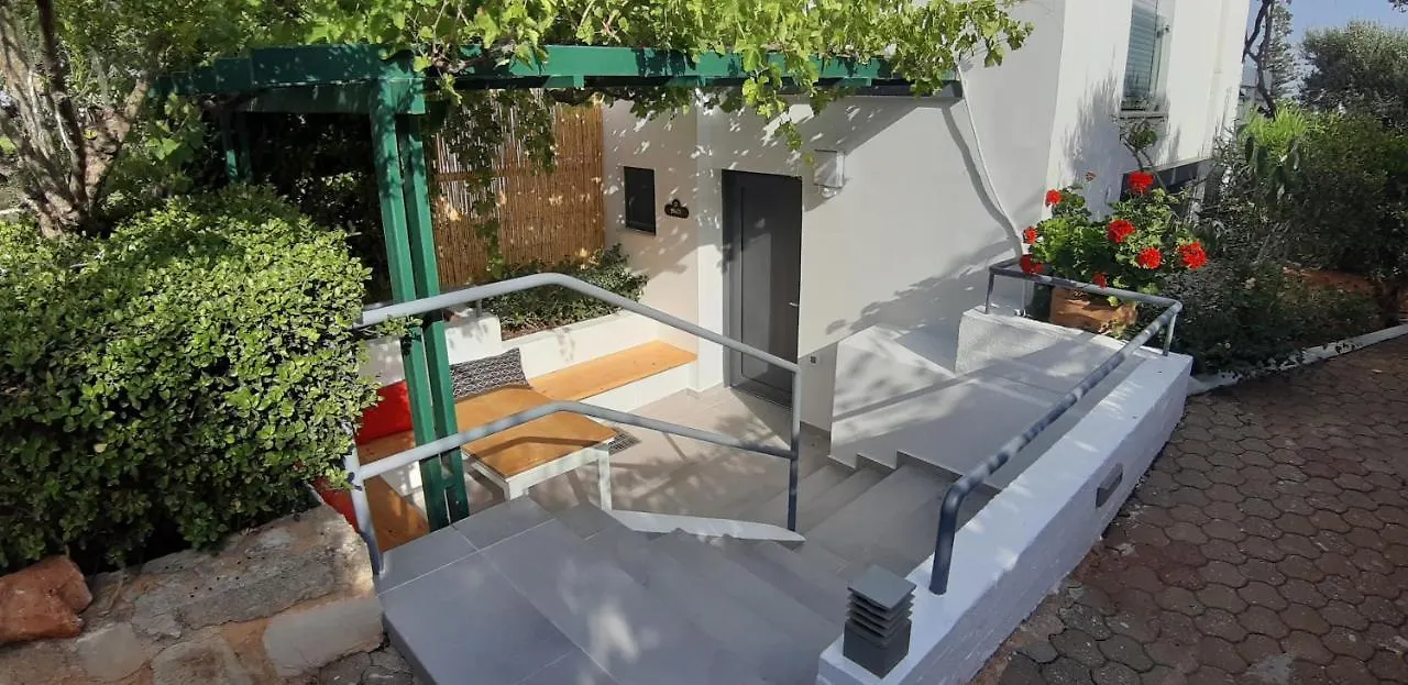 Artemis Village Apartments & Studios Sztavrósz Apartmanhotel