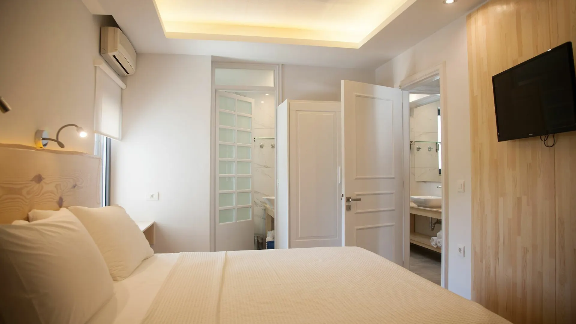 Artemis Village Apartments & Studios Σταυρός 4*,  Ελλάδα