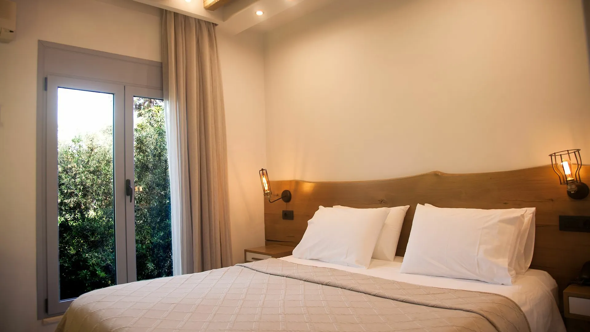 Artemis Village Apartments & Studios Σταυρός