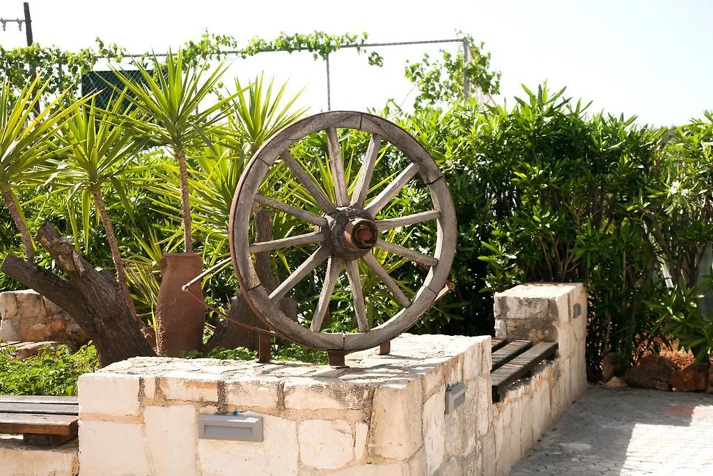 Aparthotel Artemis Village Apartments & Studios Stavros